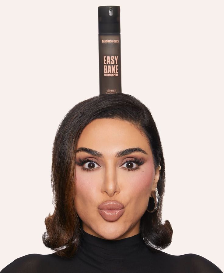 Huda Beauty Easy Bake Blurring Setting Spray 100ml – Long-Lasting Matte Finish & Pore-Perfecting Makeup Fixer