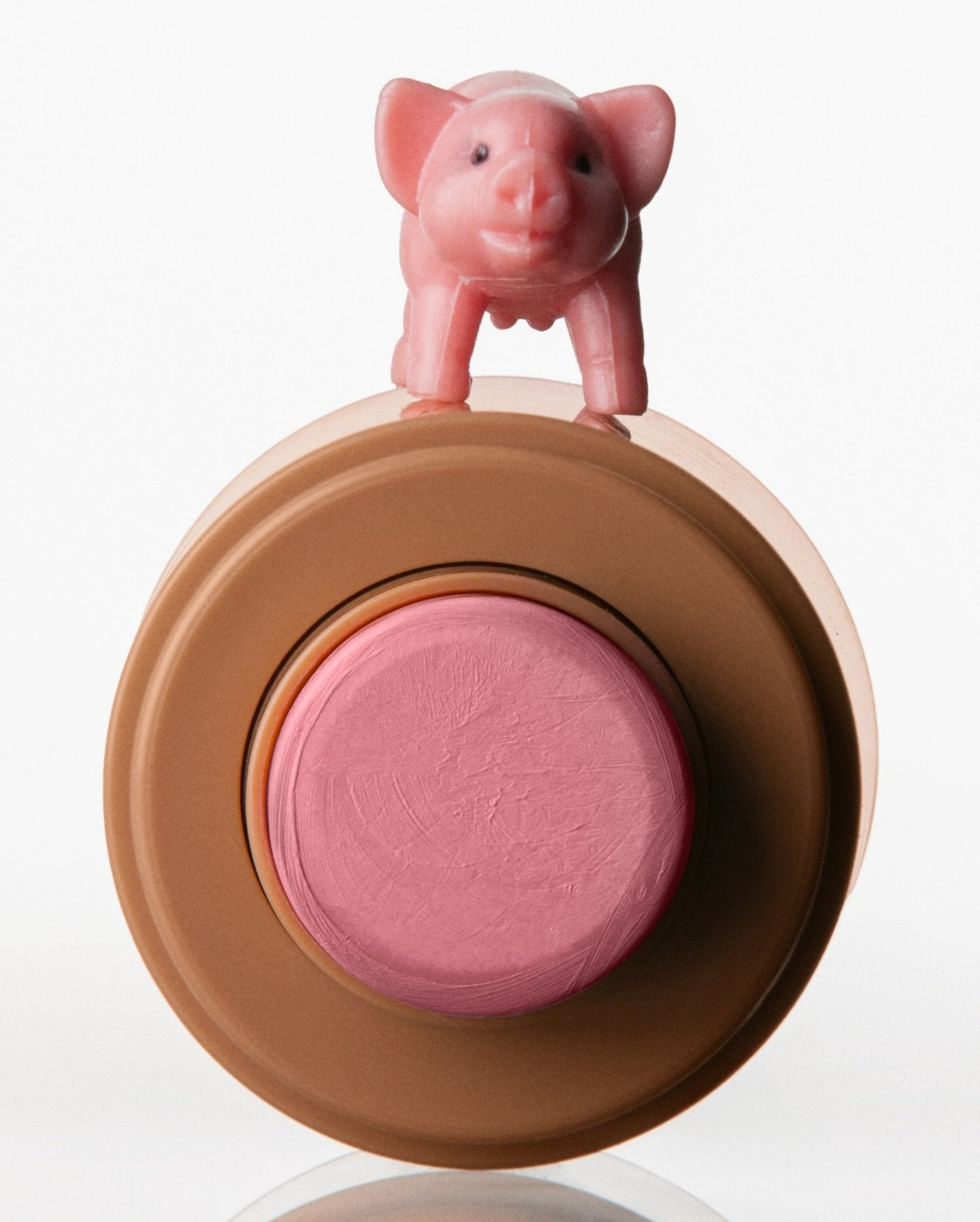 Rhode Beauty’s Tinker Bell-Sized Pocket Blush Is Love At First Swipe