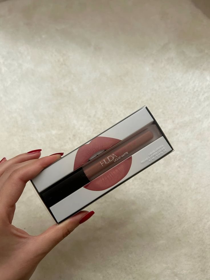 Huda Beauty Lip Matte Lipstick – Gossip Girl | Long-Lasting, Lightweight & Highly Pigmented Matte Finish