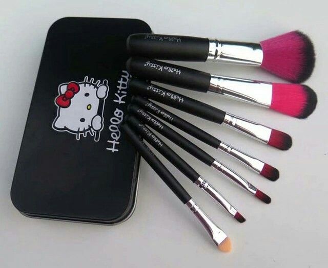 Hello Kitty Makeup Brushes Set – Soft Premium Cosmetic Brush Kit | Cute Pink Beauty Tools for Blending, Contouring & Eye Makeup